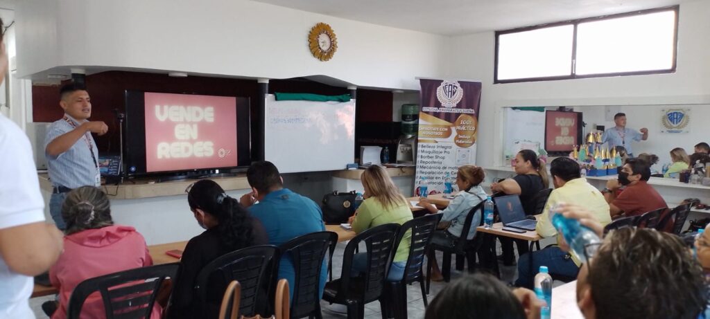 "Taller de LeMarqueting: Empoderando a emprendedores en Ecuador con estrategias digitales innovadoras."